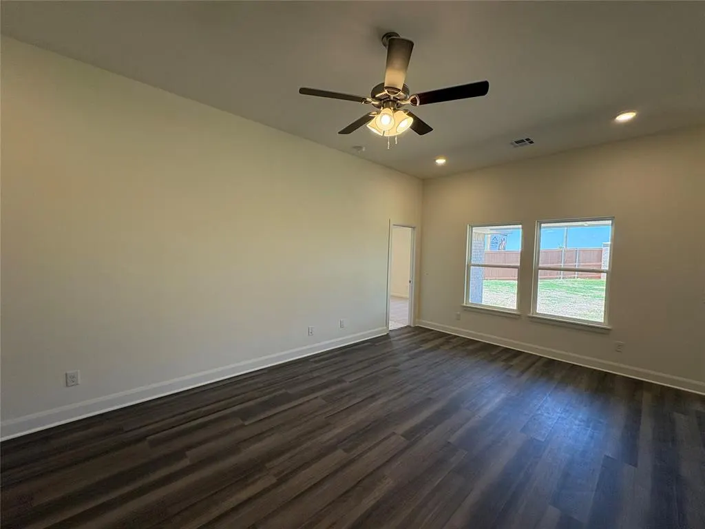 Photo 3 — 2301 SE 89th Terrace, Oklahoma City, OK 73160