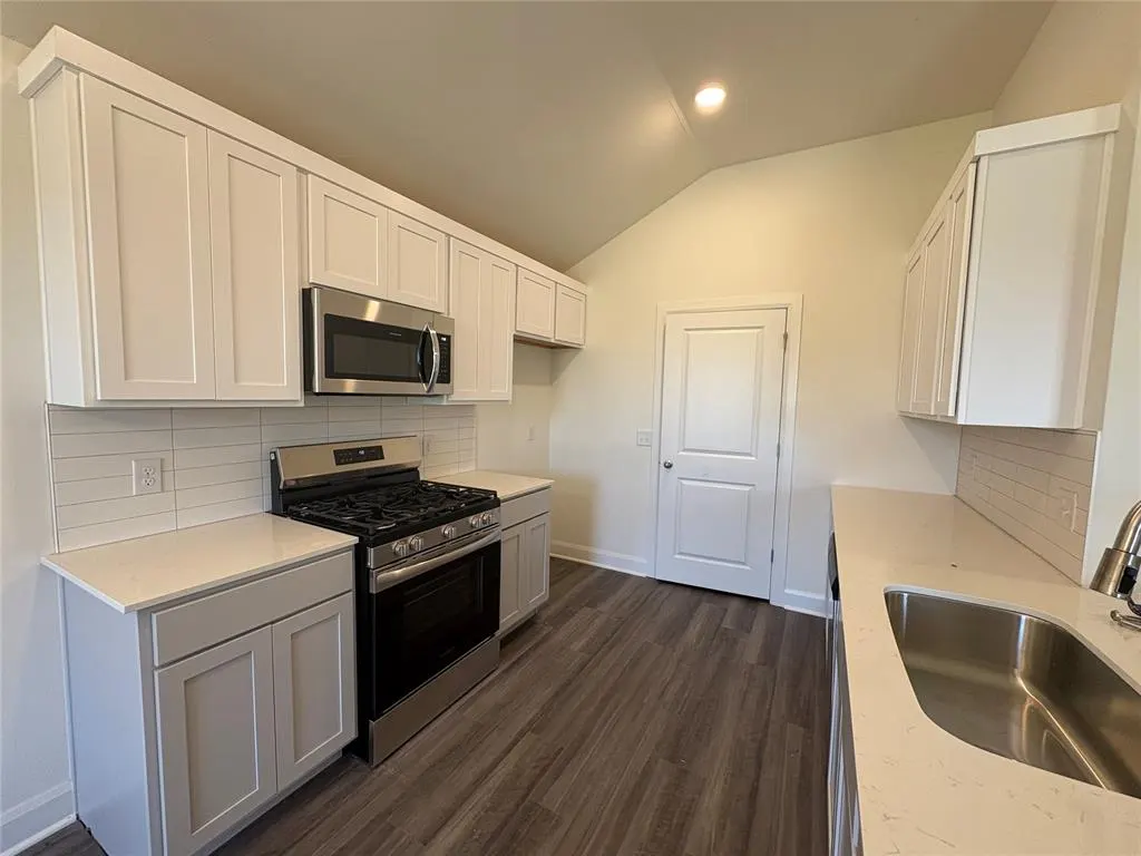 Photo 4 — 2301 SE 89th Terrace, Oklahoma City, OK 73160
