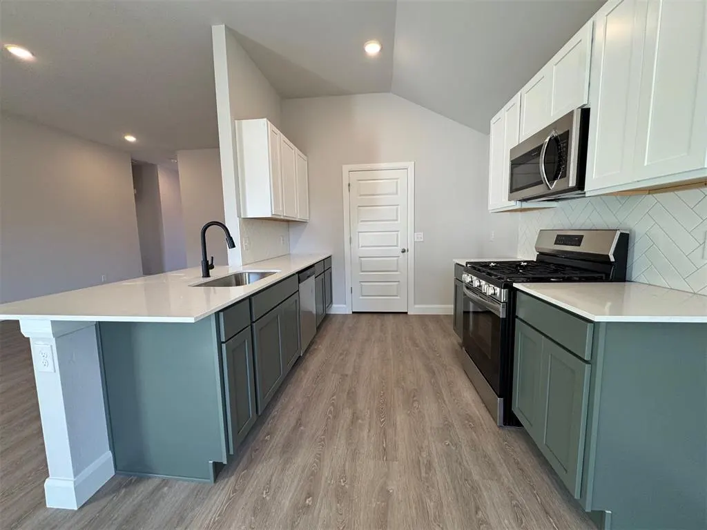 Photo 4 — 937 S Buffalo Lane, Mustang, OK 73064