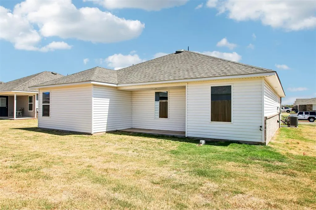 Photo 31 — 937 S Buffalo Lane, Mustang, OK 73064