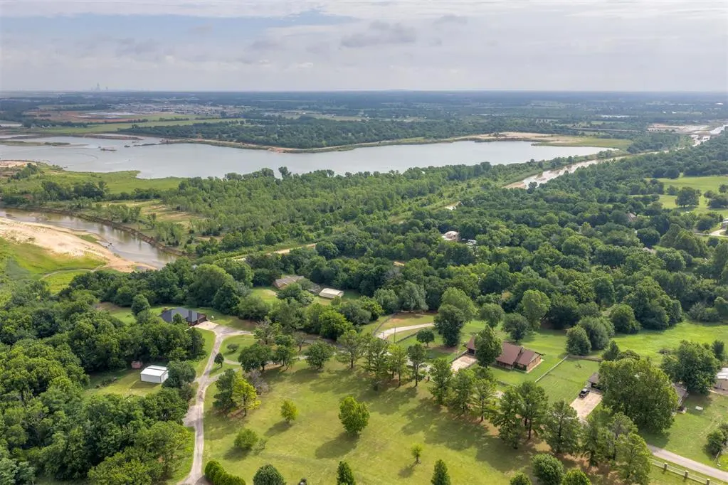 Photo 3 — 4000 N Country Club Road, Newcastle, OK 73065