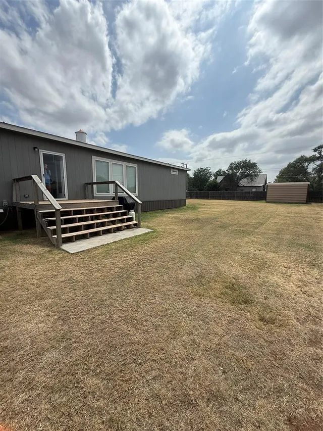 Photo 3 — 313 N BROADWAY Street, Duke, OK 73532