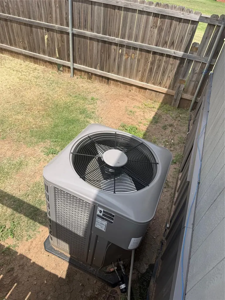 Photo 2 — 313 N BROADWAY Street, Duke, OK 73532