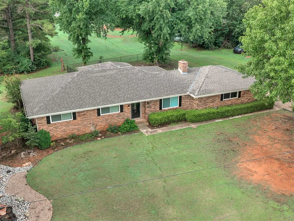 Photo 5 — 502 W Morehead Avenue, Washington, OK 73093
