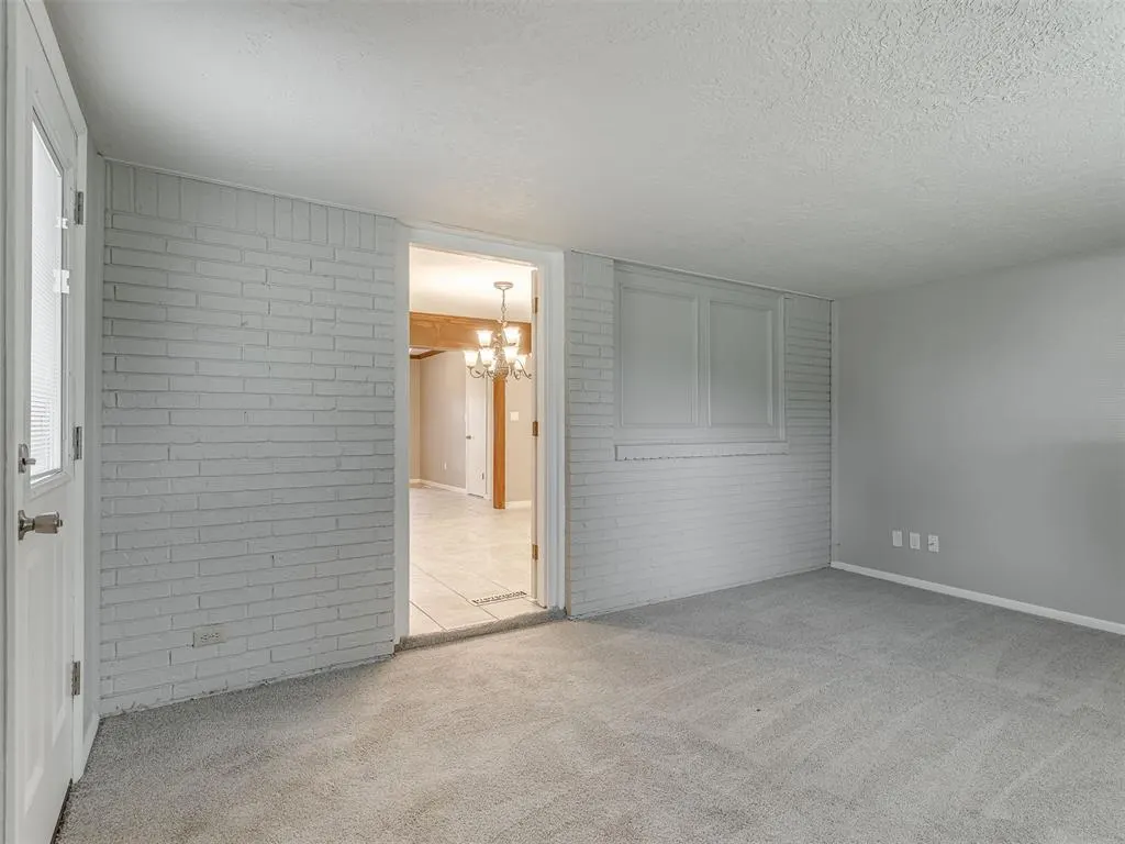 Photo 16 — 502 W Morehead Avenue, Washington, OK 73093