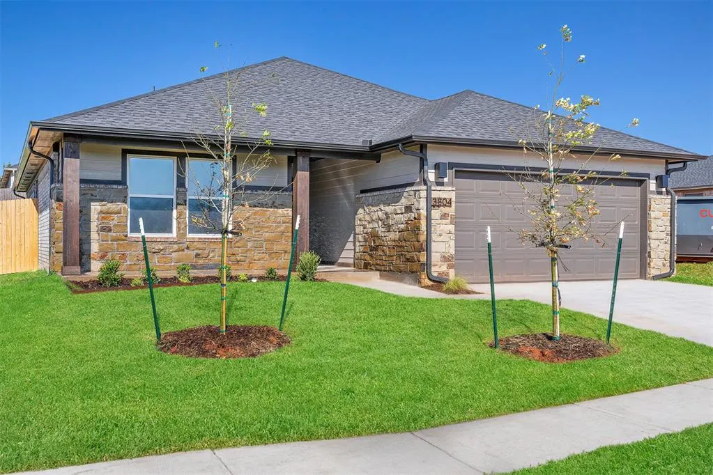 Photo 2 — 3804 Eureka Drive, Norman, OK 73069