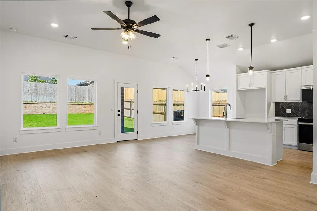 Photo 5 — 3804 Eureka Drive, Norman, OK 73069