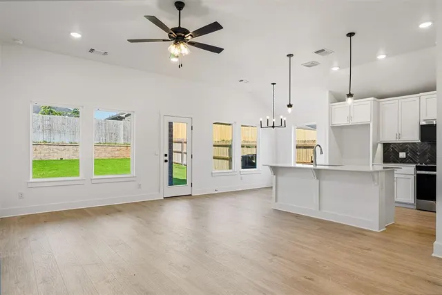 Photo 5 — 3804 Eureka Drive, Norman, OK 73069
