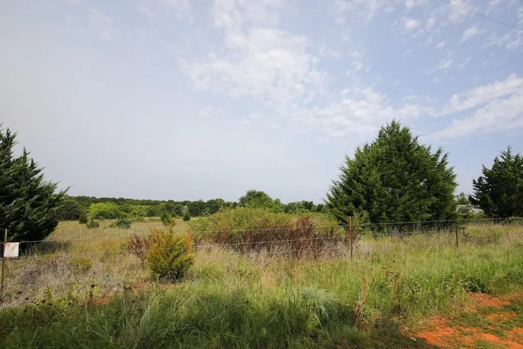 Photo 6 — BLOCK 1 LOT 30, VINSON ESTATES ADDITION, Lindsay, OK 73052