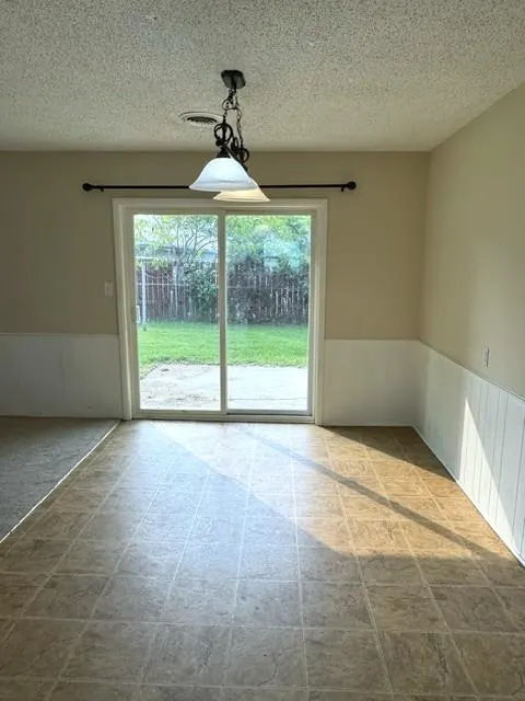 Photo 5 — 900 Sherry Drive, Stratford, OK 74872