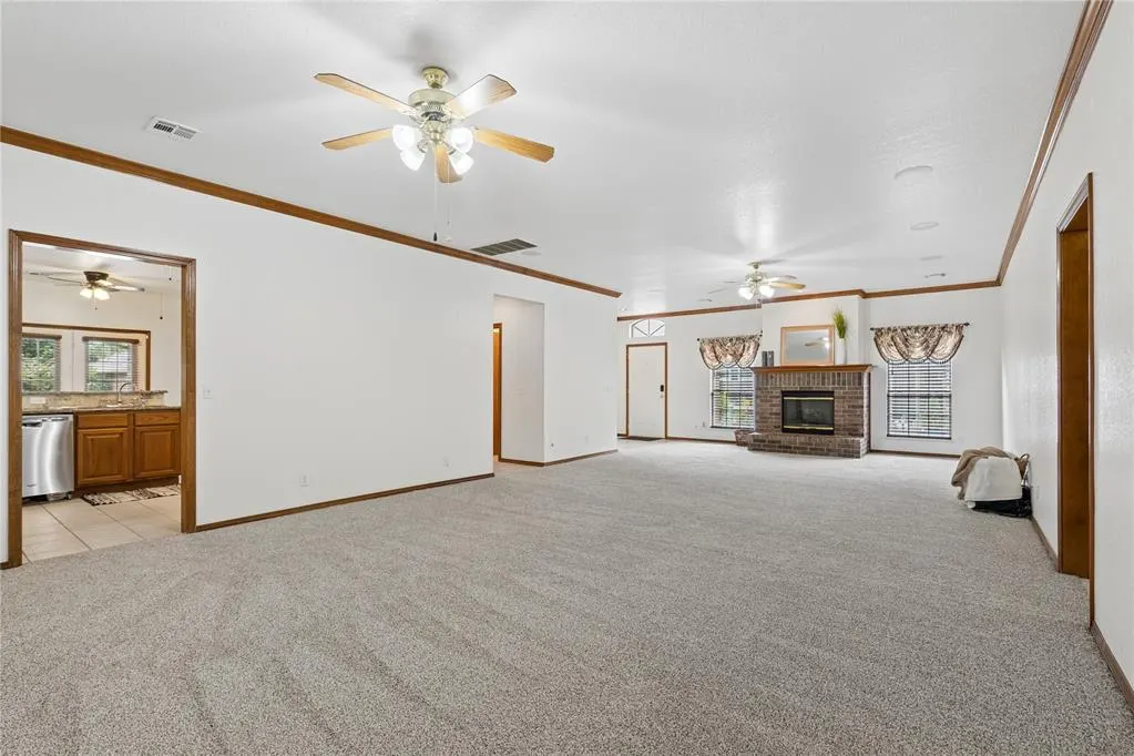 Photo 4 — 16104 Vintage Court, Edmond, OK 73013