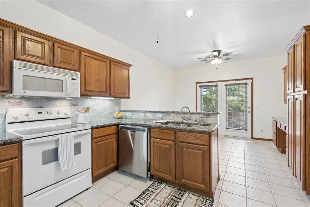 Photo 12 — 16104 Vintage Court, Edmond, OK 73013