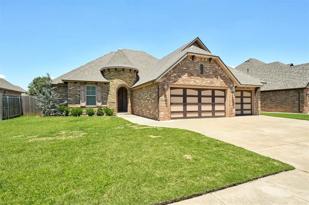 Photo 2 — 4809 SW 126th Street, Oklahoma City, OK 73173