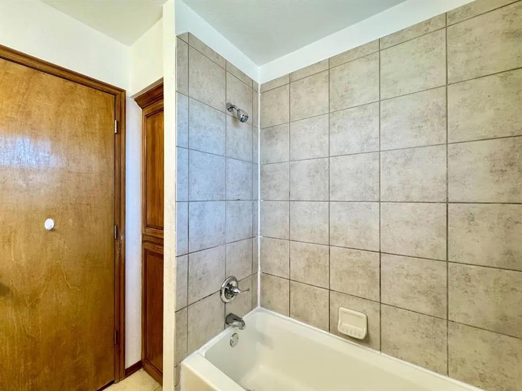 Photo 31 — 8221 Greer Way, Oklahoma City, OK 73132
