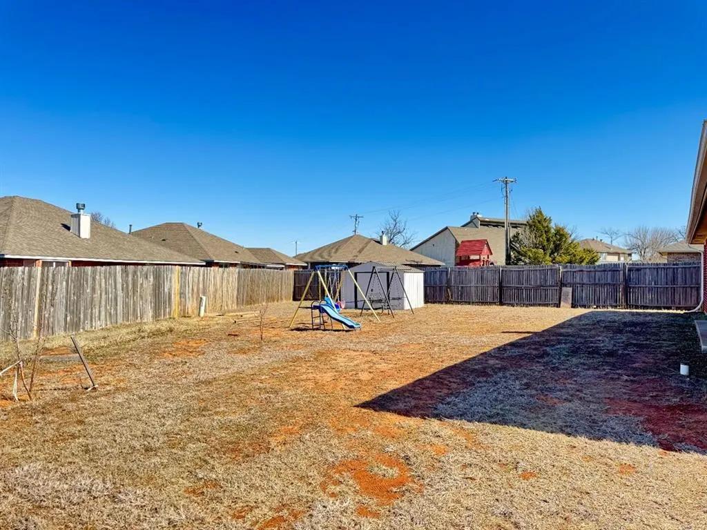Photo 37 — 8221 Greer Way, Oklahoma City, OK 73132