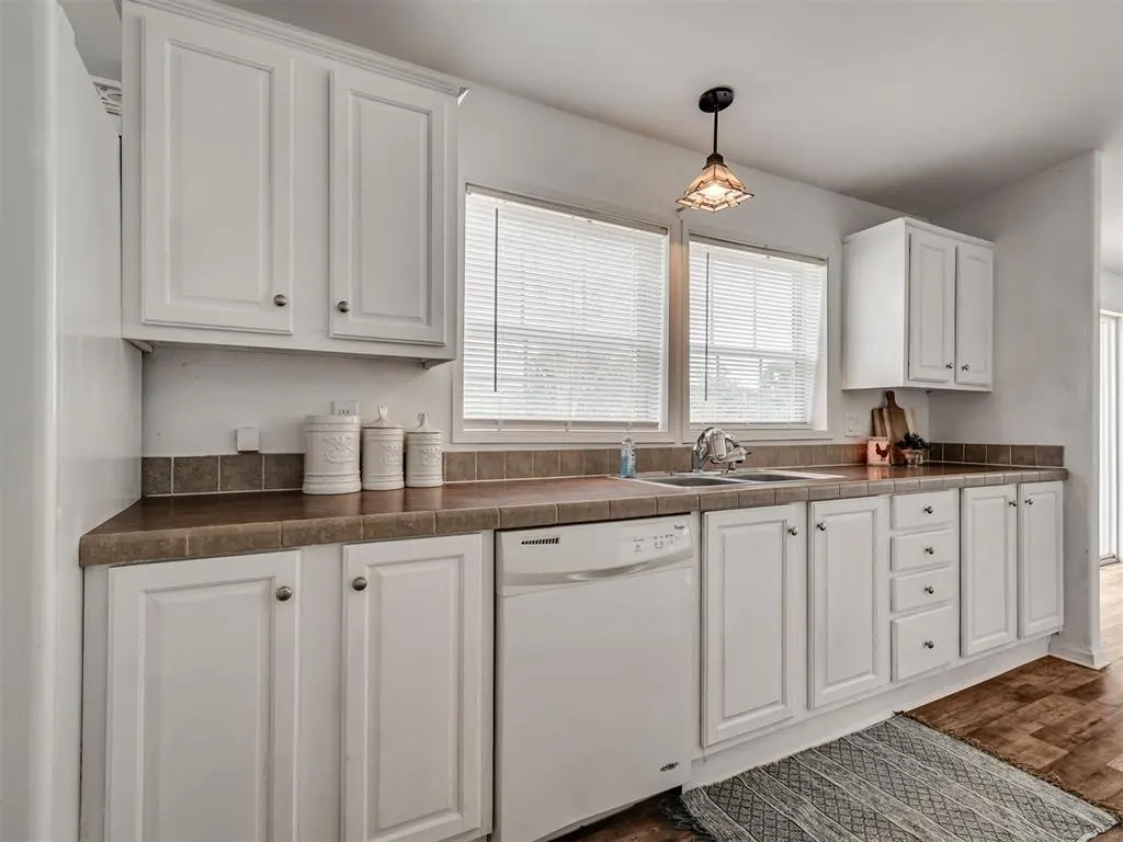 Photo 9 — 206 N Pine Street, Crescent, OK 73028
