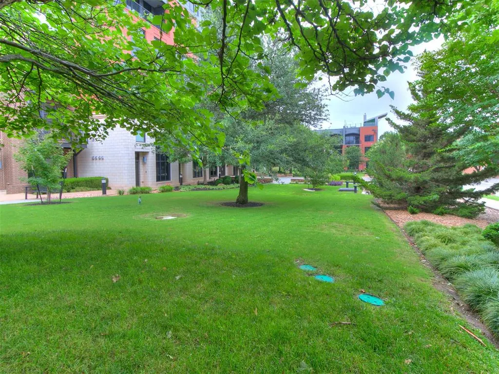 Photo 28 — 241 NE 4th Street 3, Oklahoma City, OK 73104