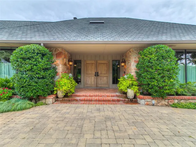 Photo 2 — 4817 Oakdale Farm Road, Edmond, OK 73013