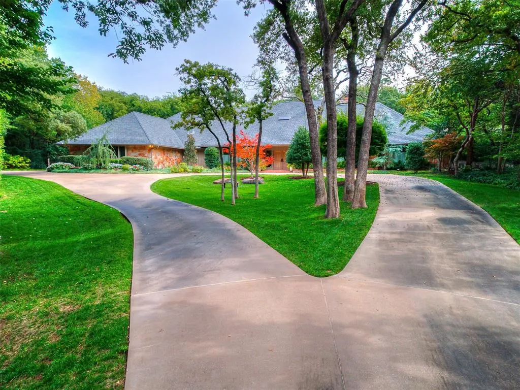Front exterior — 4817 Oakdale Farm Road, Edmond, OK 73013