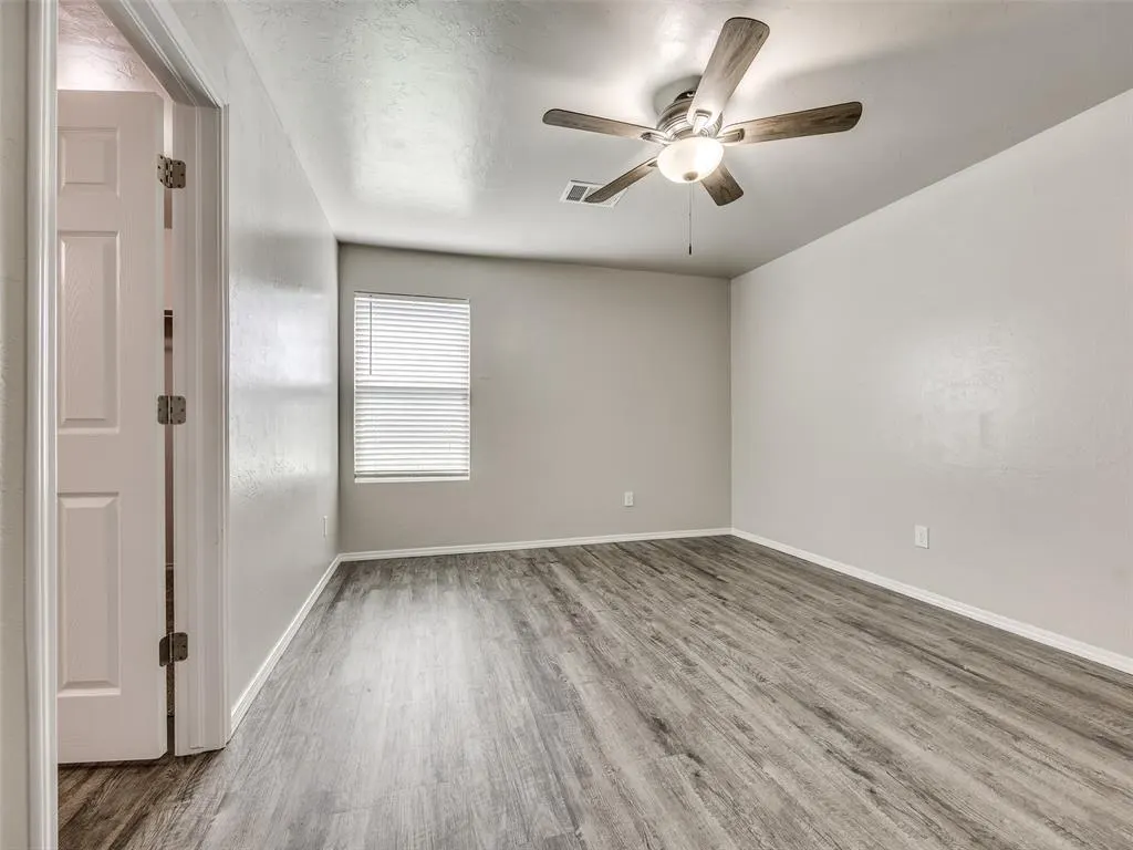 Photo 18 — 215 Waterside Drive, Newcastle, OK 73065