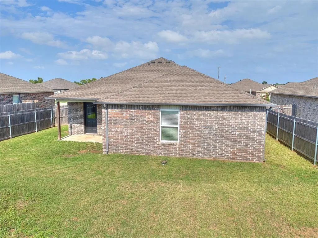 Photo 31 — 215 Waterside Drive, Newcastle, OK 73065