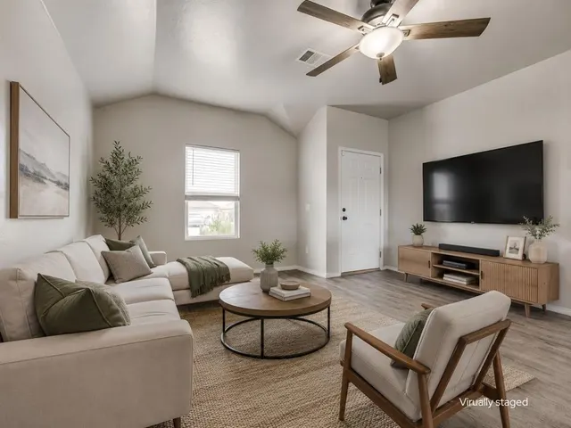 Photo 8 — 215 Waterside Drive, Newcastle, OK 73065