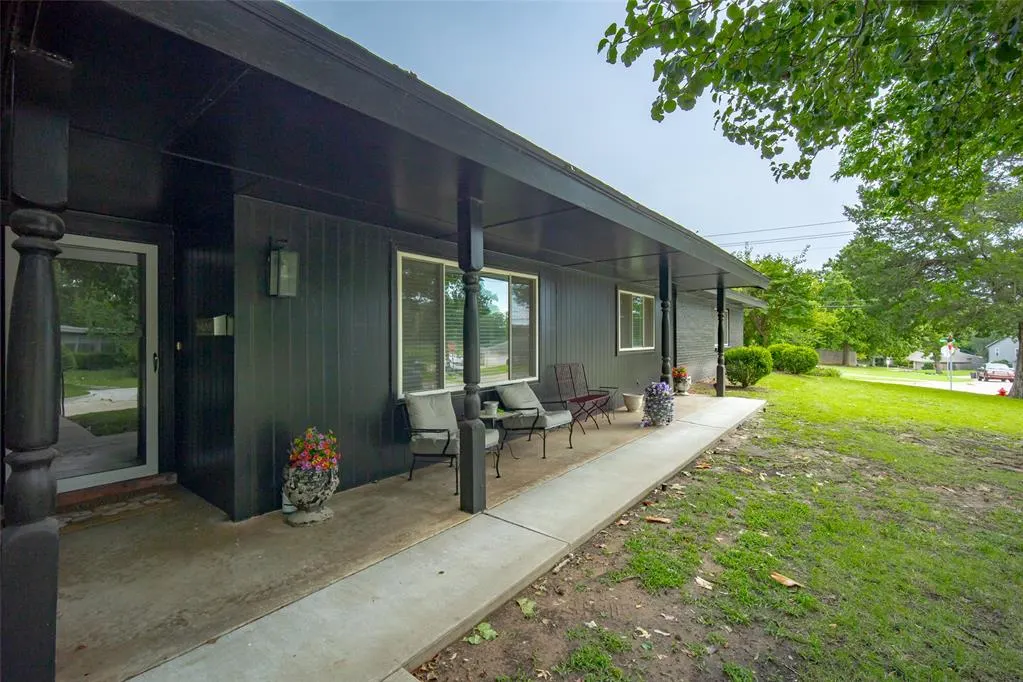 Photo 6 — 2757 Walnut Road, Norman, OK 73072