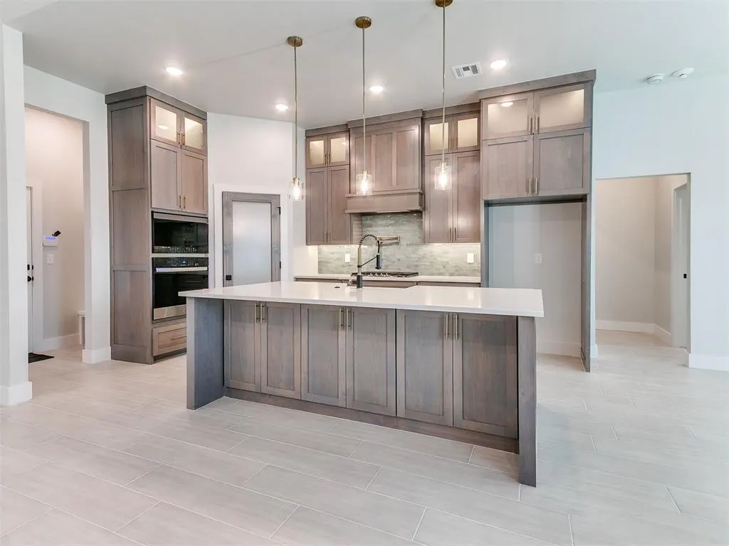 Photo 8 — 1304 Monterey Drive, Norman, OK 73072