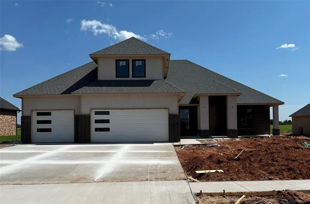 Front exterior — 2226 W Cole Drive, Mustang, OK 73064
