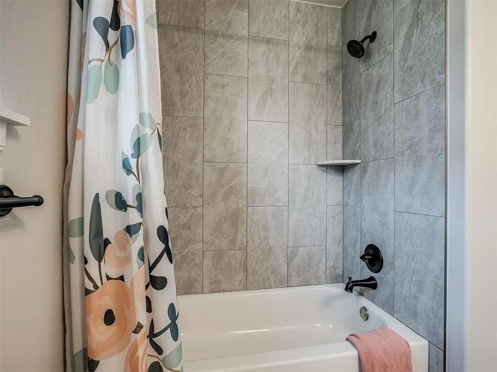 Photo 26 — 2508 NE 15th Street, Moore, OK 73160
