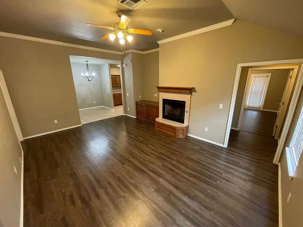 Photo 12 — 404 N Willowood Drive 404 & 406, Yukon, OK 73099