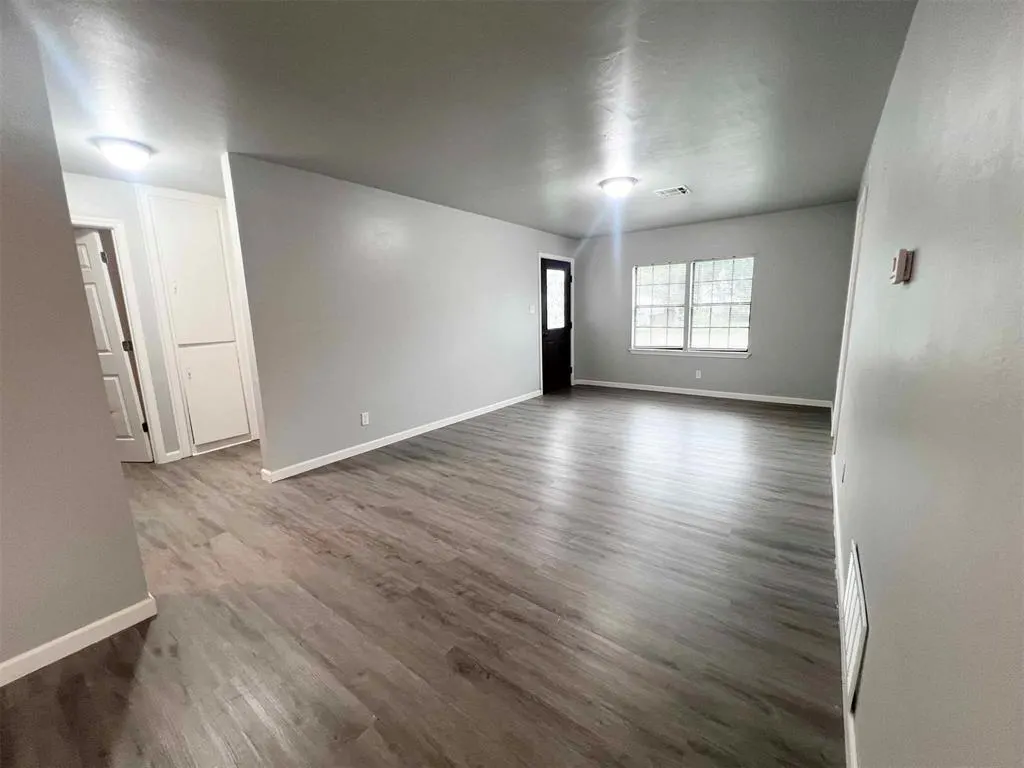 Photo 8 — 3133 NW 32nd Street, Oklahoma City, OK 73112