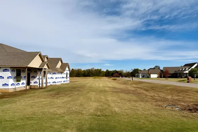 Photo 5 — 1401 W Harvard Way, Mustang, OK 73064