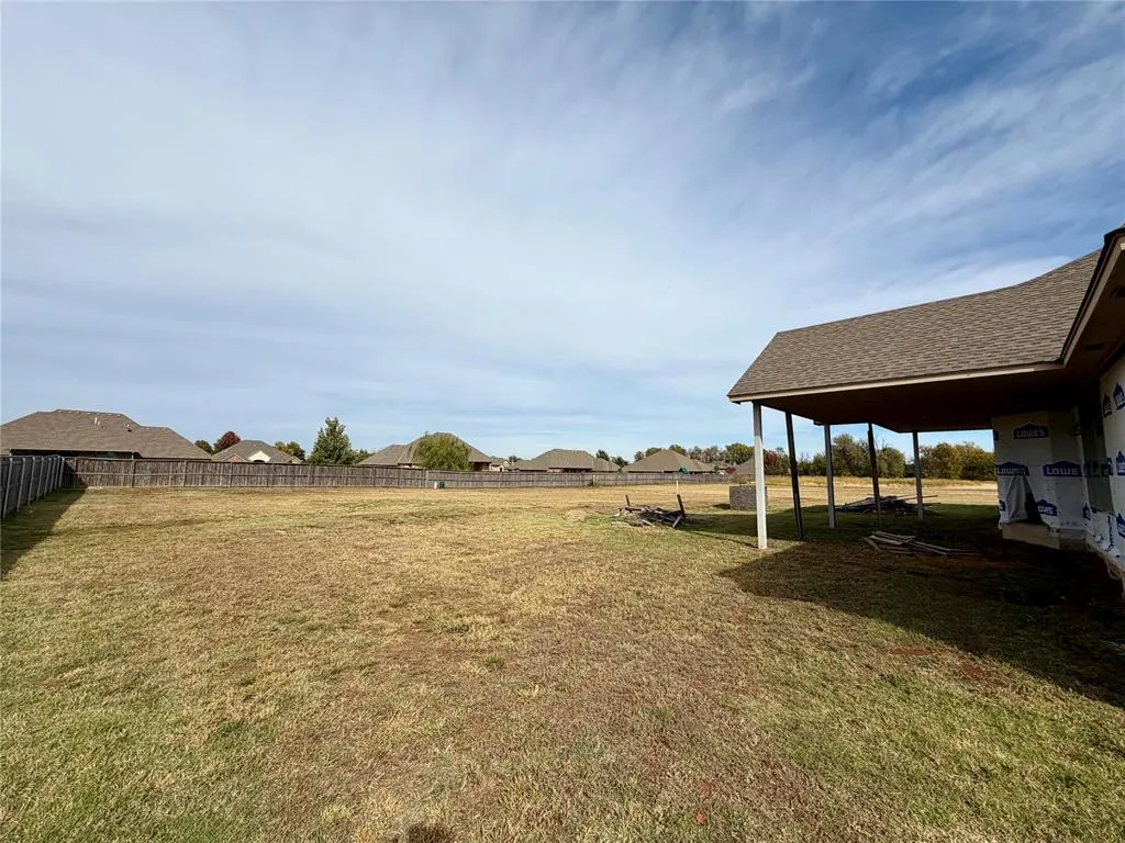 Photo 6 — 1401 W Harvard Way, Mustang, OK 73064