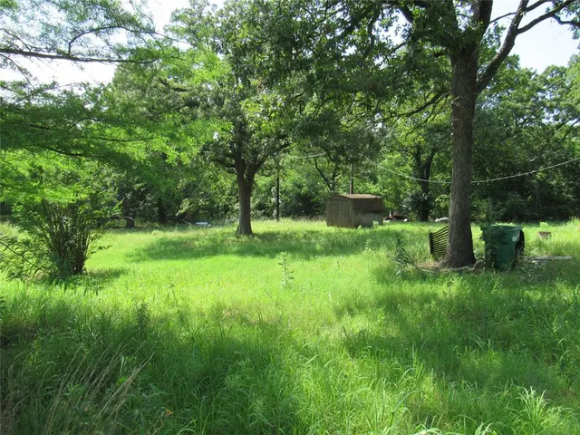 Photo 2 — 29724 Pond Drive, Macomb, OK 74852