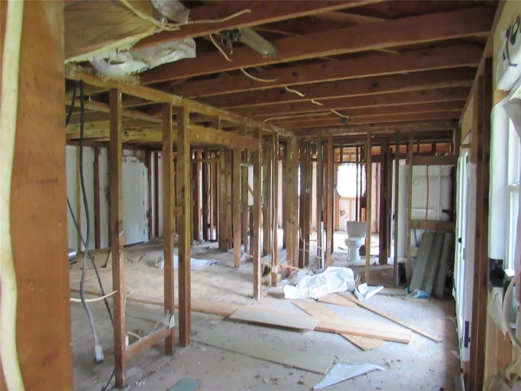Photo 4 — 29724 Pond Drive, Macomb, OK 74852