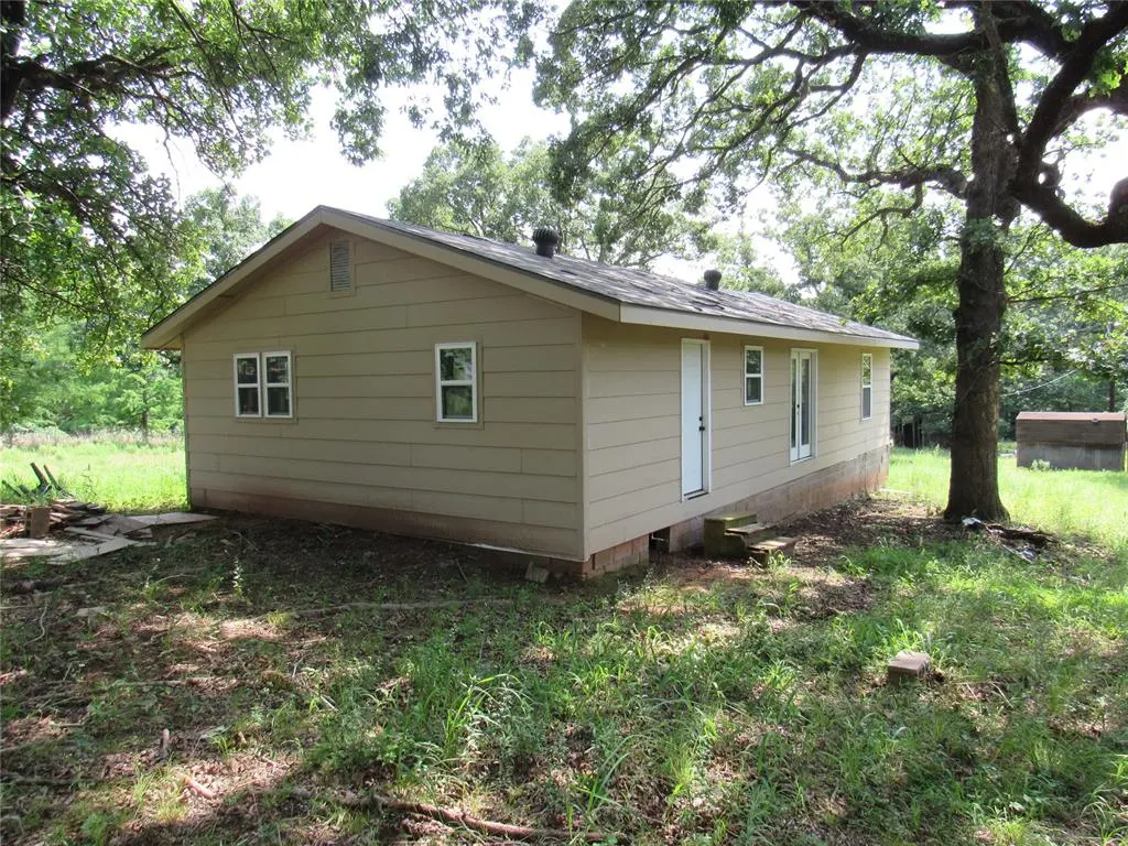 Photo 8 — 29724 Pond Drive, Macomb, OK 74852