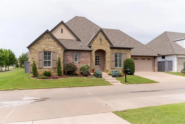 Front exterior — 16405 Bordeaux Drive, Edmond, OK 73013
