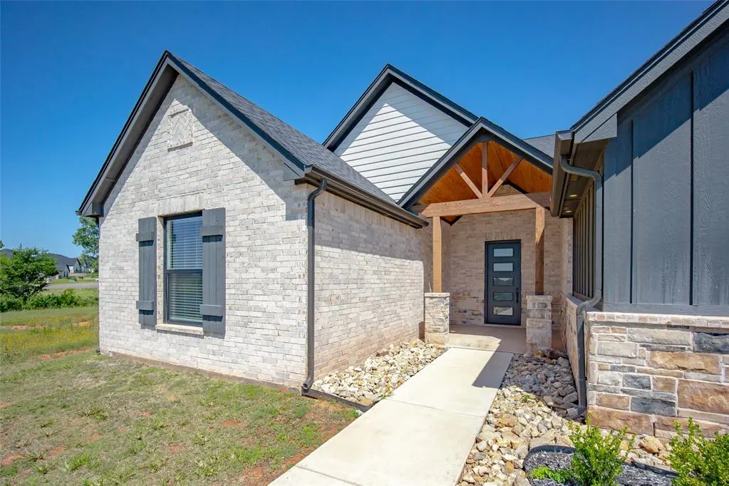 Photo 4 — 2280 Cottage Lane, Blanchard, OK 73010