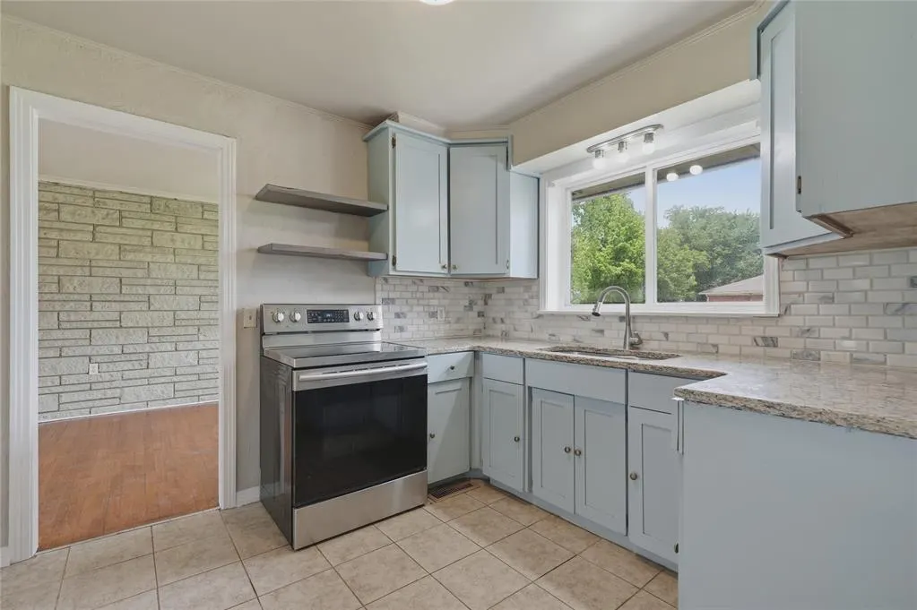 Photo 15 — 1408 Oxford Way, The Village, OK 73120