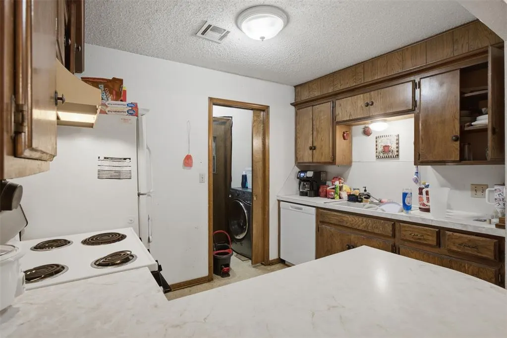 Photo 8 — 2240 Donna Drive 2238 and 2240, Norman, OK 73071