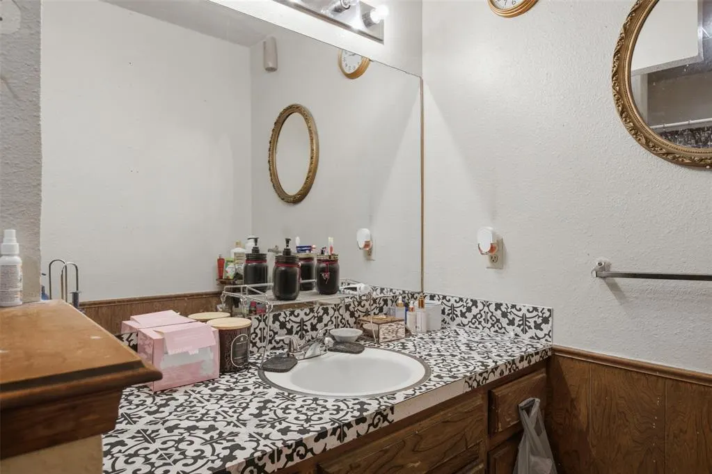 Photo 19 — 2240 Donna Drive 2238 and 2240, Norman, OK 73071