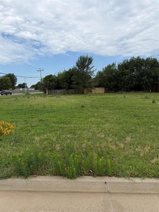 Photo 2 — 1517 Shadow Terrace, Yukon, OK 73099