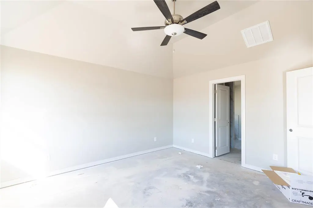 Photo 5 — 10248 SW 55th Terrace, Mustang, OK 73064