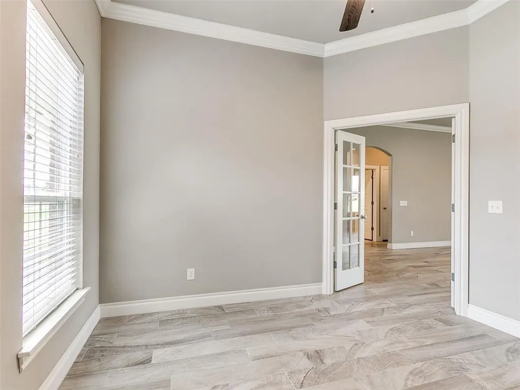 Photo 11 — 9517 Morgan Crossing Drive, Yukon, OK 73099