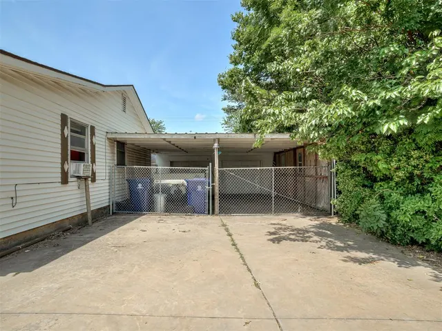 Photo 3 — 6417 S McLemore Drive, Oklahoma City, OK 73159