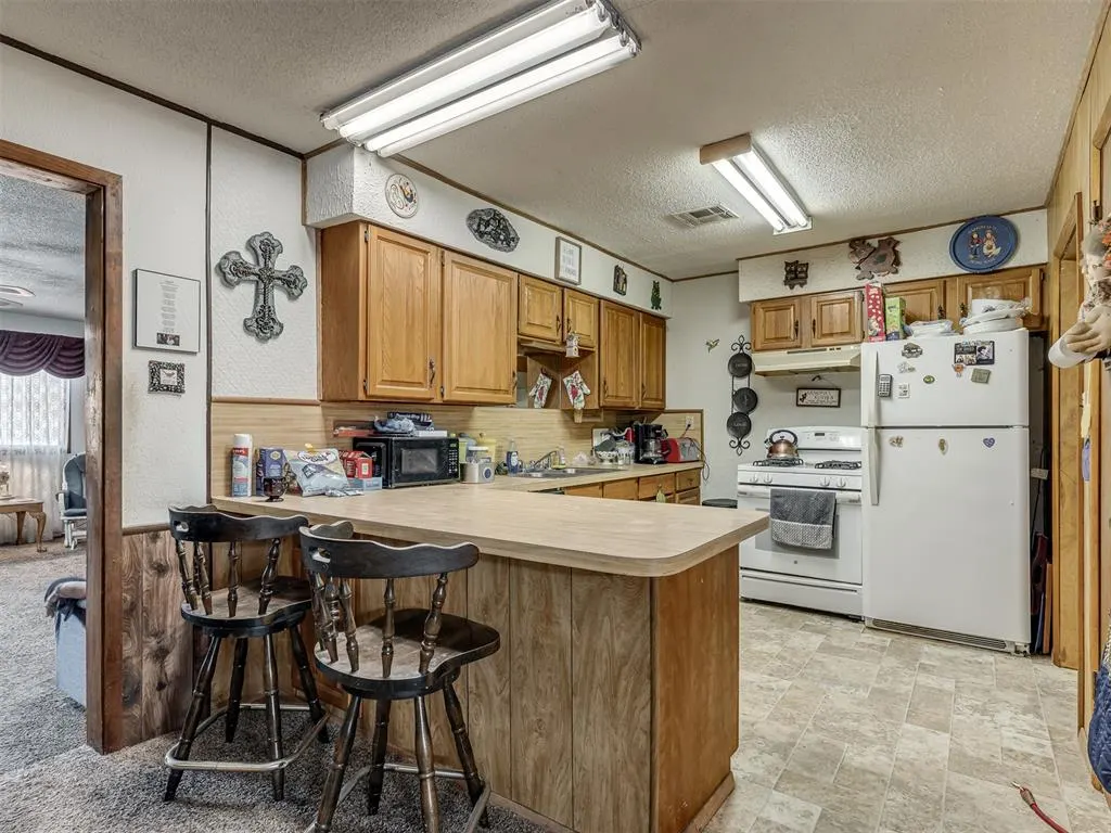 Photo 9 — 6417 S McLemore Drive, Oklahoma City, OK 73159