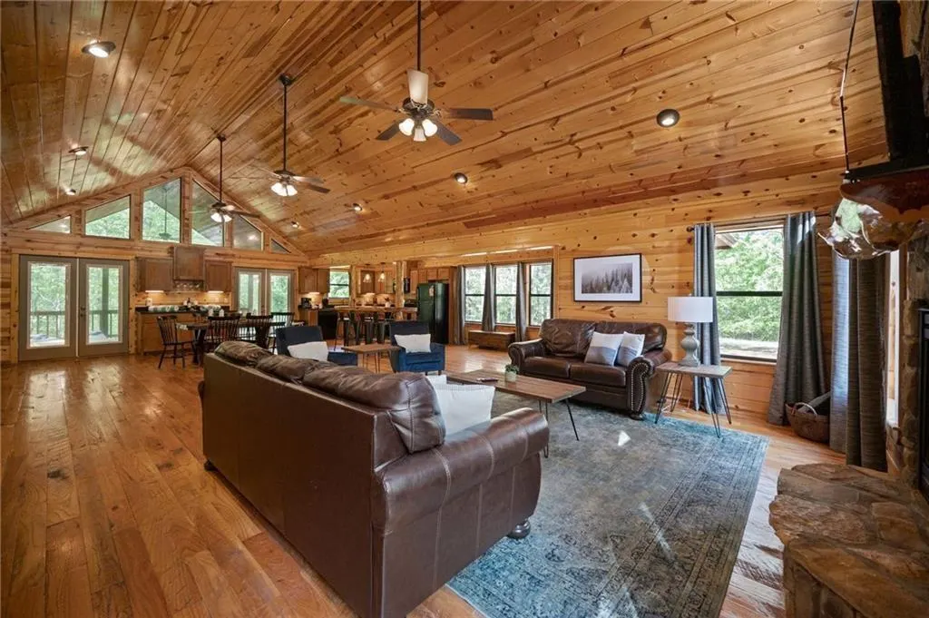 Photo 9 — 557 Hidden Dogwood Trail, Broken Bow, OK 74728