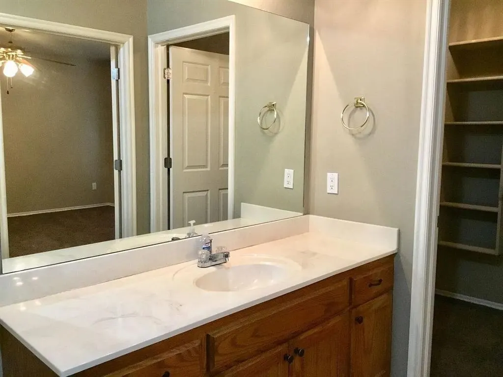 Photo 16 — 408 N Willowood Drive 408 & 410, Yukon, OK 73099