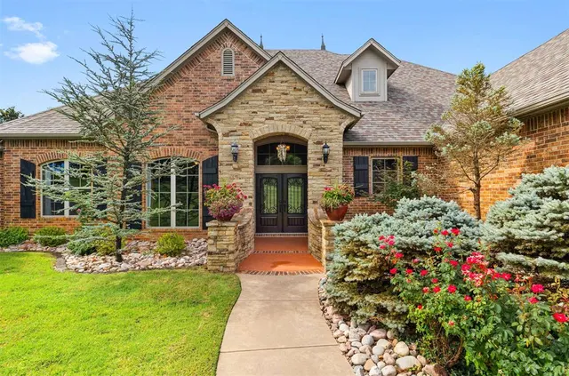 Photo 2 — 4160 Newburg Drive, Choctaw, OK 73020